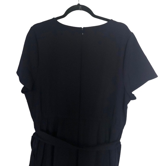 NWT Lane Bryant Lena Navy Blue Short sleeve Keyhole Wrap Jumpsuit - Picture 5 of 8
